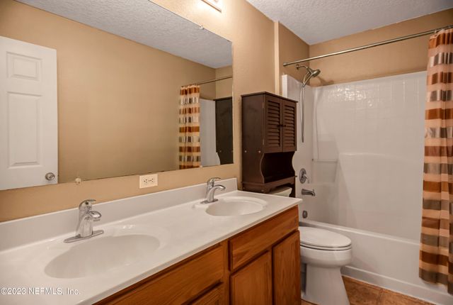 76055 HARLEY Court, Yulee, FL 32097