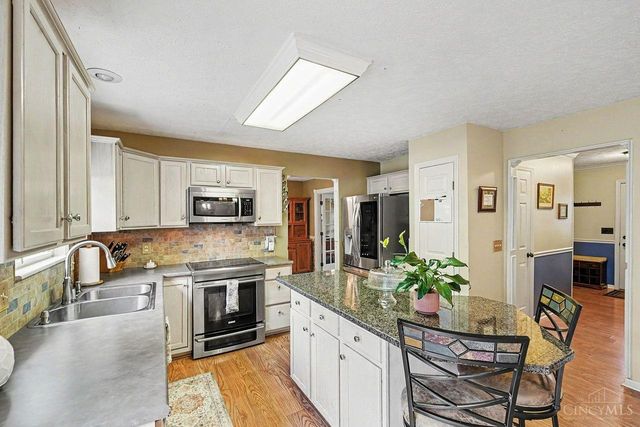 6357 Maple Grove, Hamilton Twp, OH 45152