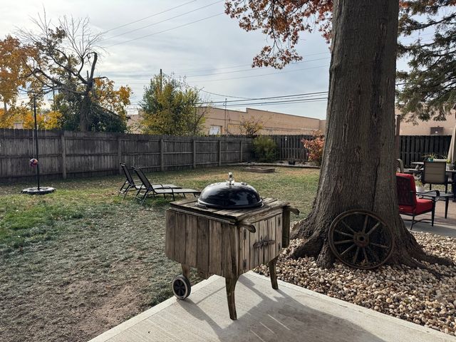 6408 N 1st Street, Loves Park, IL 61111