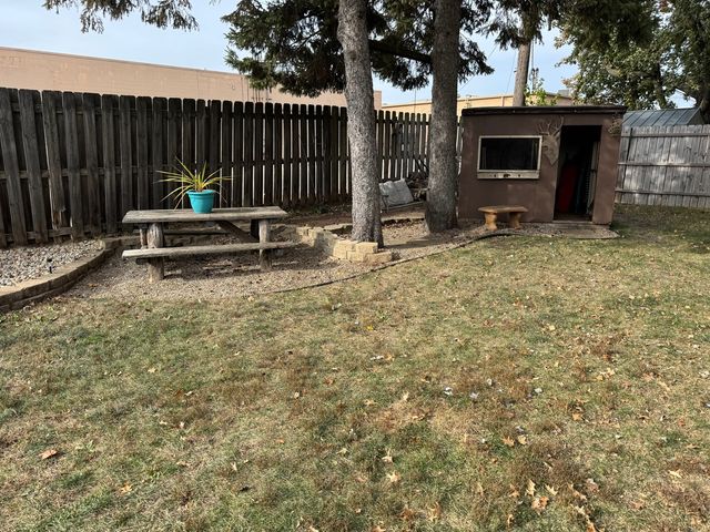 6408 N 1st Street, Loves Park, IL 61111