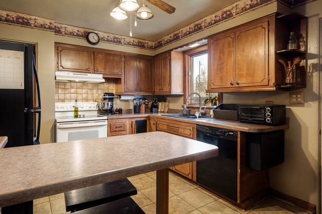 6408 N 1st Street, Loves Park, IL 61111