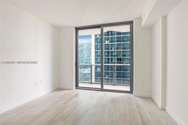 55 SW 9th St 1907, Miami, FL 33130