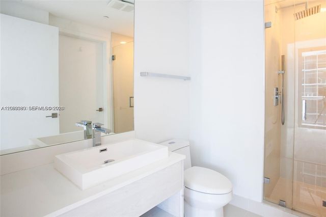 55 SW 9th St 1907, Miami, FL 33130