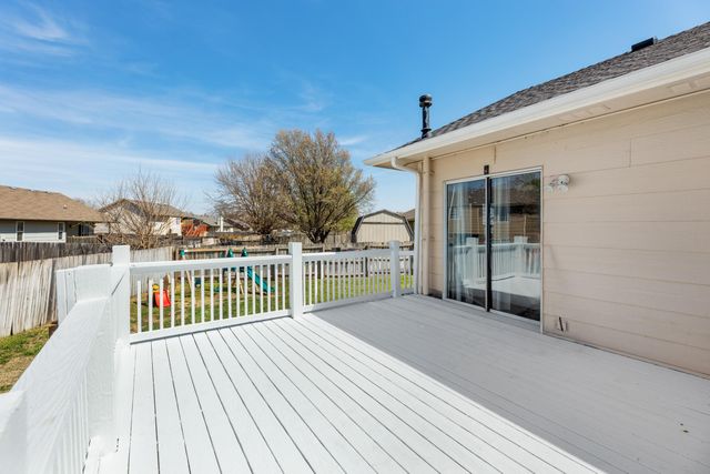 600 Laramie Cir, Maize, KS 67101