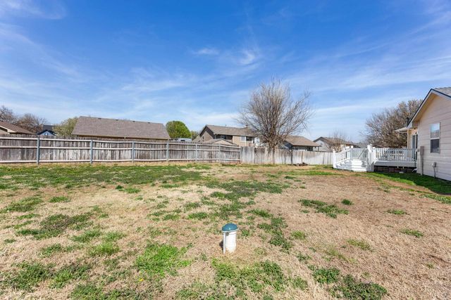 600 Laramie Cir, Maize, KS 67101