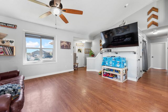 600 Laramie Cir, Maize, KS 67101