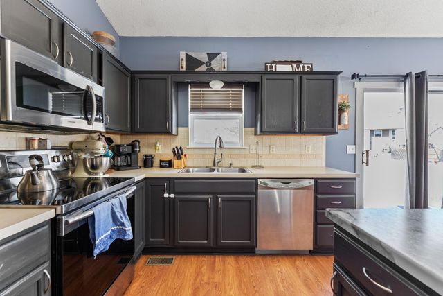 600 Laramie Cir, Maize, KS 67101