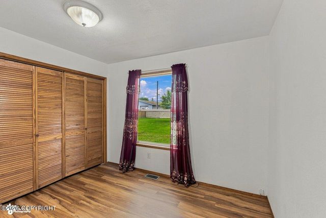 820 Dogwood Street, Anchorage, AK 99501