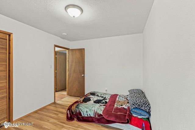 820 Dogwood Street, Anchorage, AK 99501