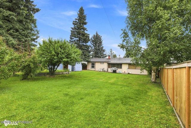 820 Dogwood Street, Anchorage, AK 99501