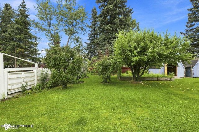 820 Dogwood Street, Anchorage, AK 99501