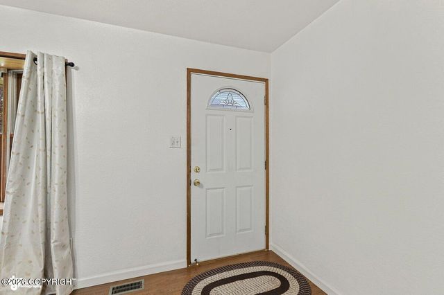 820 Dogwood Street, Anchorage, AK 99501