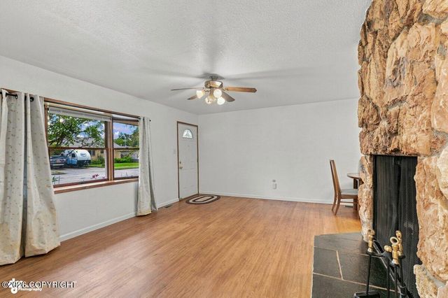 820 Dogwood Street, Anchorage, AK 99501
