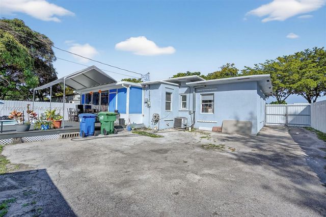 1240 Sharazad Blvd, Opa-locka, FL 33054