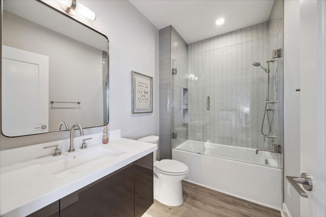 63 Water Key Key, Hitchcock, TX 77563