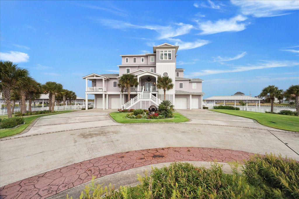 63 Water Key Key, Hitchcock, TX 77563