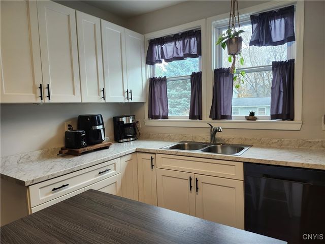 106 Laurel Avenue, Salina, NY 13088