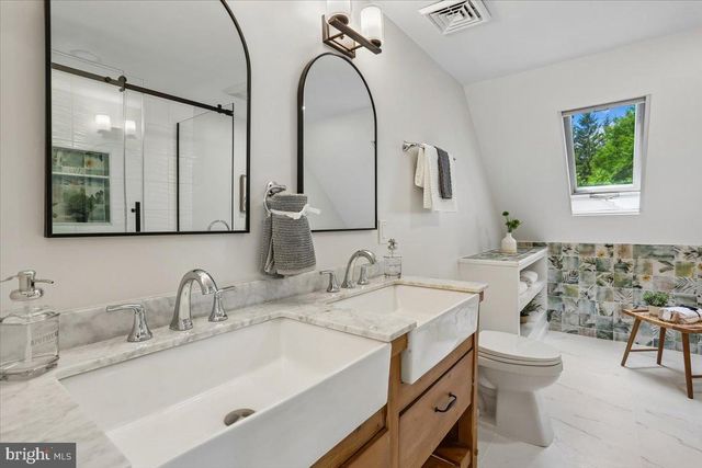 11427 BEDFORDSHIRE AVE, Potomac, MD 20854