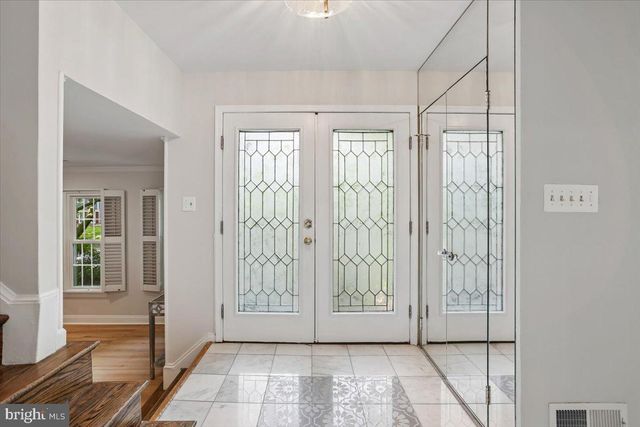 11427 BEDFORDSHIRE AVE, Potomac, MD 20854