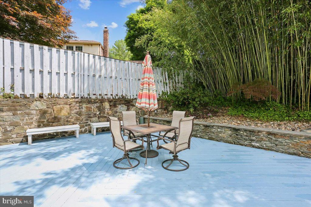 Image 71 of property listing at 11427 BEDFORDSHIRE AVE, Potomac, MD 20854