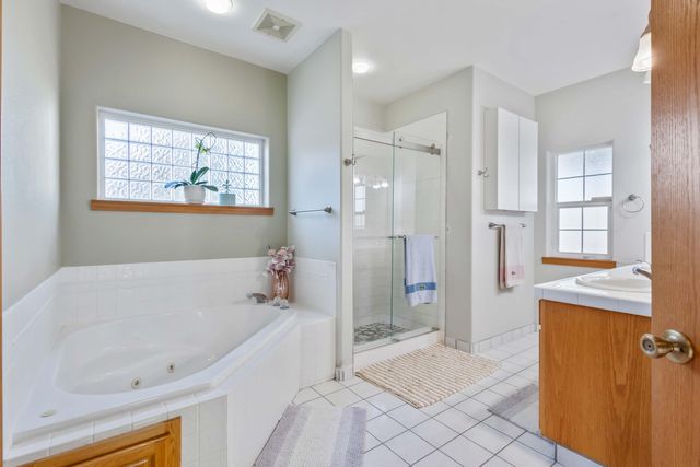 221 SW Meadow Lakes Drive, Prineville, OR 97754