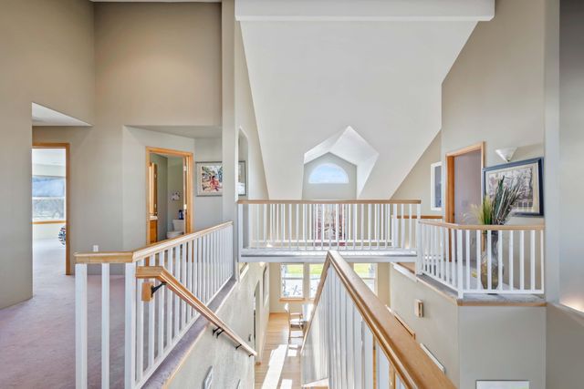 221 SW Meadow Lakes Drive, Prineville, OR 97754