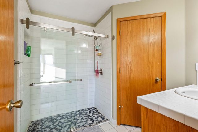 221 SW Meadow Lakes Drive, Prineville, OR 97754