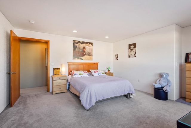 221 SW Meadow Lakes Drive, Prineville, OR 97754