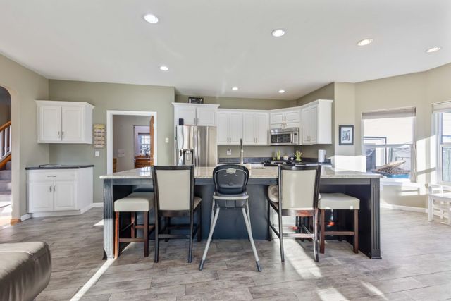 221 SW Meadow Lakes Drive, Prineville, OR 97754