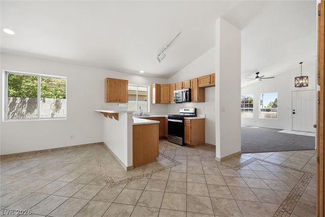 1221 Rainbow Meadows Drive, Las Vegas, NV 89128