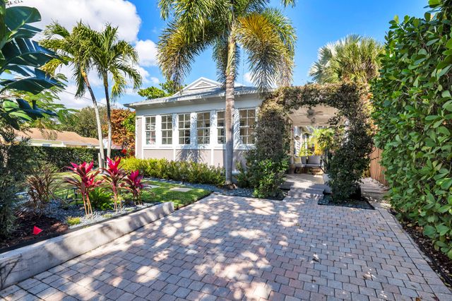 859 Sunset Road, West Palm Beach, FL 33401