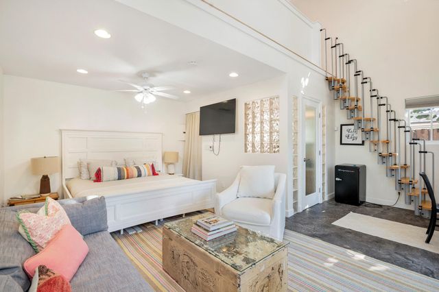 859 Sunset Road, West Palm Beach, FL 33401