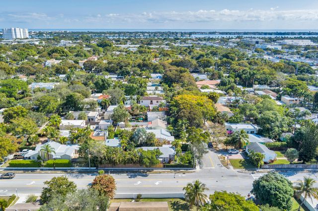 859 Sunset Road, West Palm Beach, FL 33401