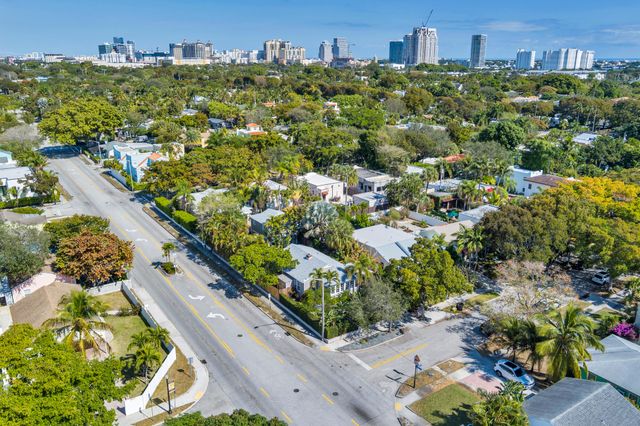 859 Sunset Road, West Palm Beach, FL 33401