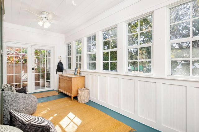 859 Sunset Road, West Palm Beach, FL 33401