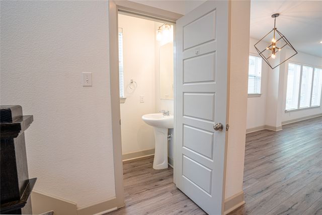 1577 Jackson Street, Carrollton, TX 75006