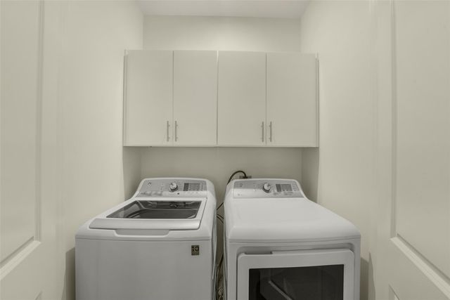 2047 Westcreek Lane 302, Houston, TX 77027