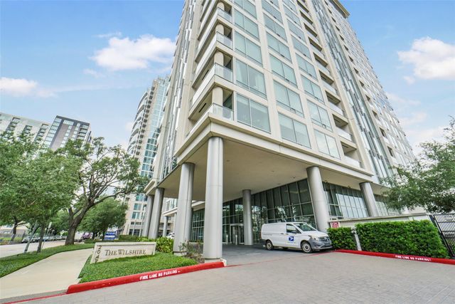 2047 Westcreek Lane 302, Houston, TX 77027