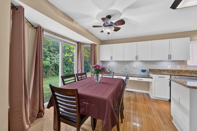 24381 Elmhurst Avenue, Farmington Hills, MI 48336