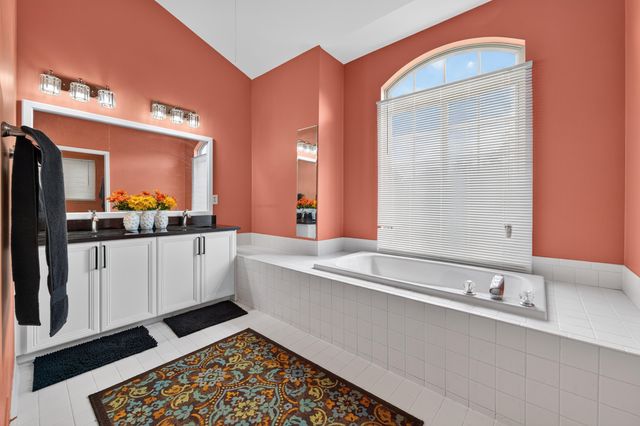 24381 Elmhurst Avenue, Farmington Hills, MI 48336