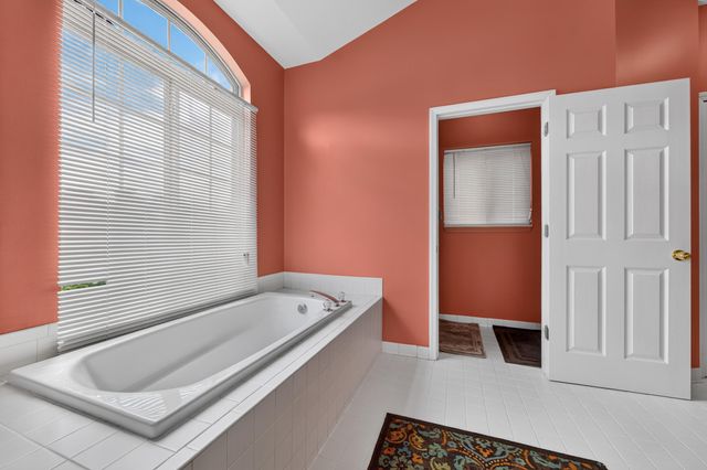 24381 Elmhurst Avenue, Farmington Hills, MI 48336