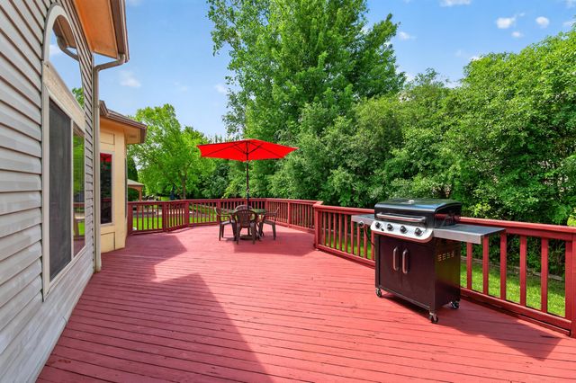 24381 Elmhurst Avenue, Farmington Hills, MI 48336