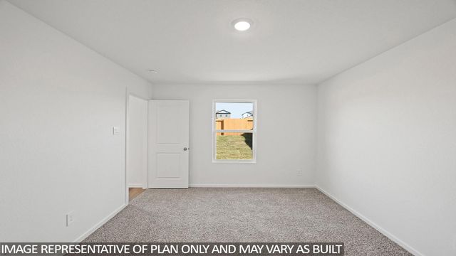 148 Baby Calf Roping RD, Jarrell, TX 76537