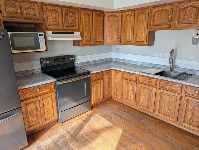 54213 Terrace Lane, South Bend, IN 46635