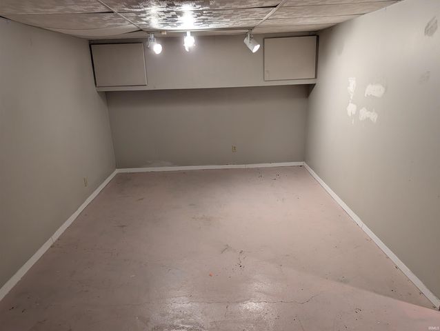 54213 Terrace Lane, South Bend, IN 46635