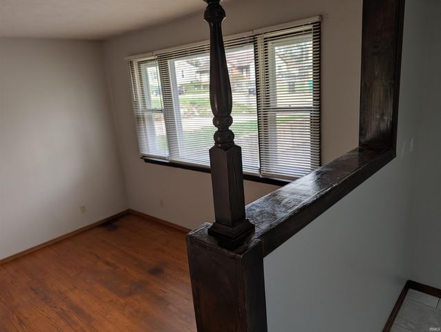 54213 Terrace Lane, South Bend, IN 46635