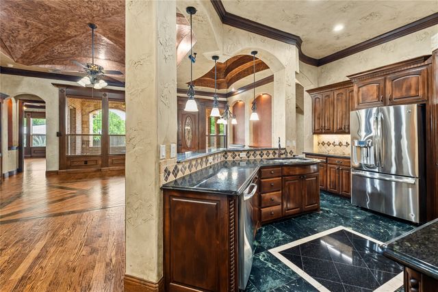 1206 Genesis Drive, Mansfield, TX 76063