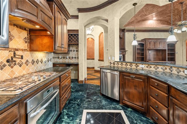 1206 Genesis Drive, Mansfield, TX 76063