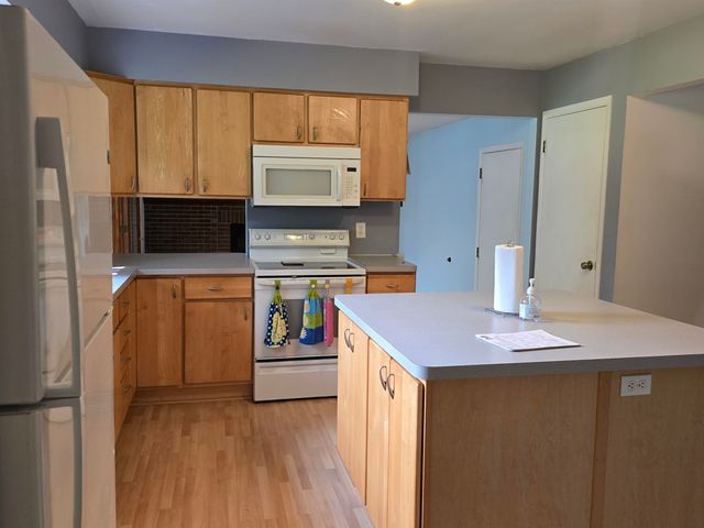 5189 Old Cove Road, Clarkston, MI 48346