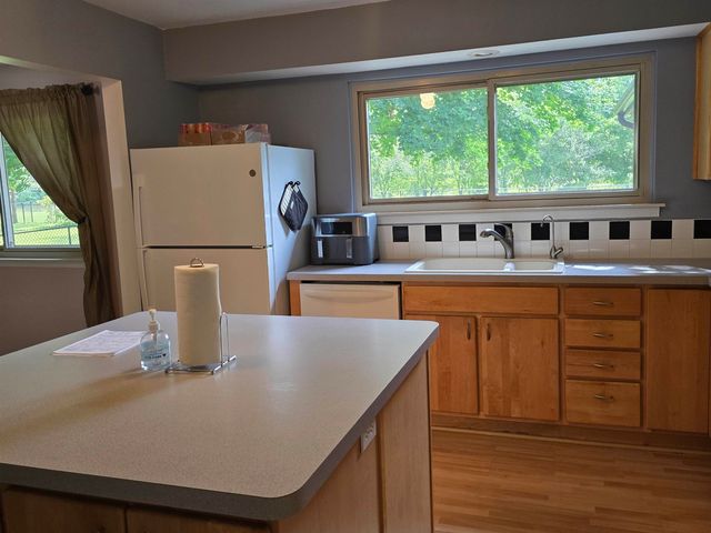 5189 Old Cove Road, Clarkston, MI 48346